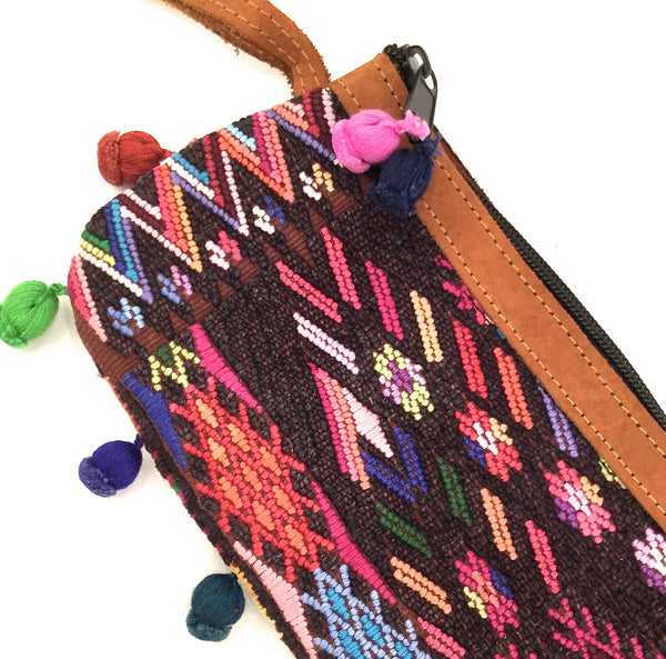 Pom-Pom Wristlet No.1503