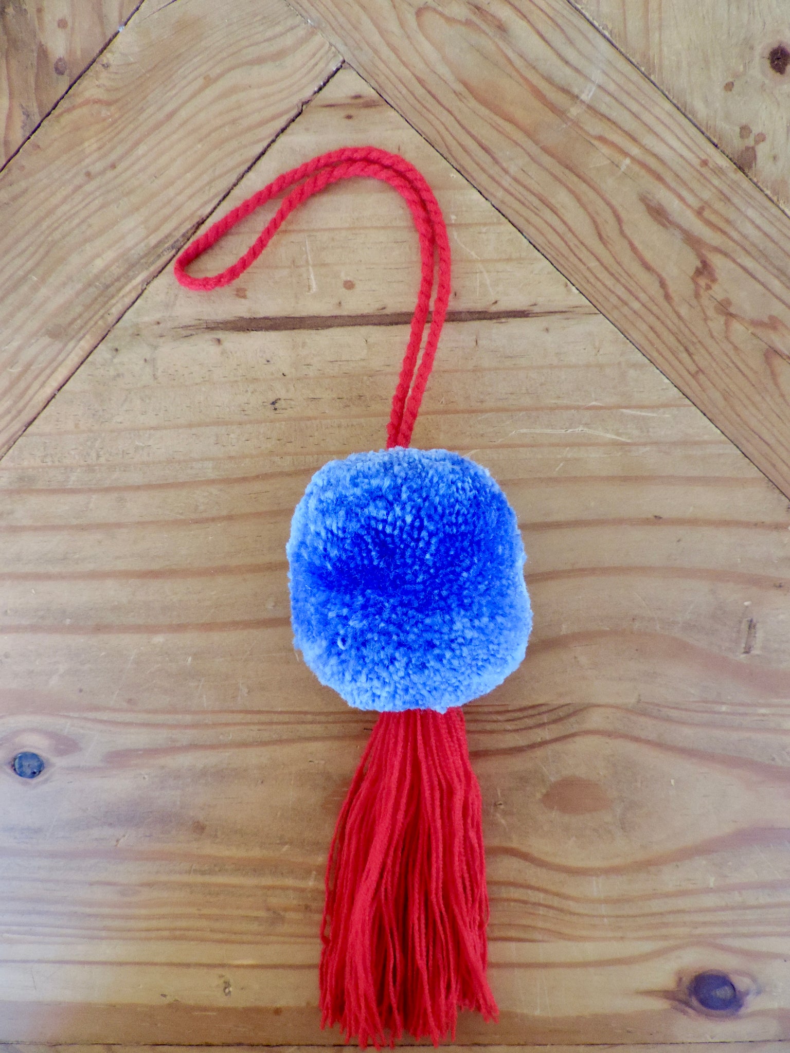 Pom-Pom Tassel No. 1923