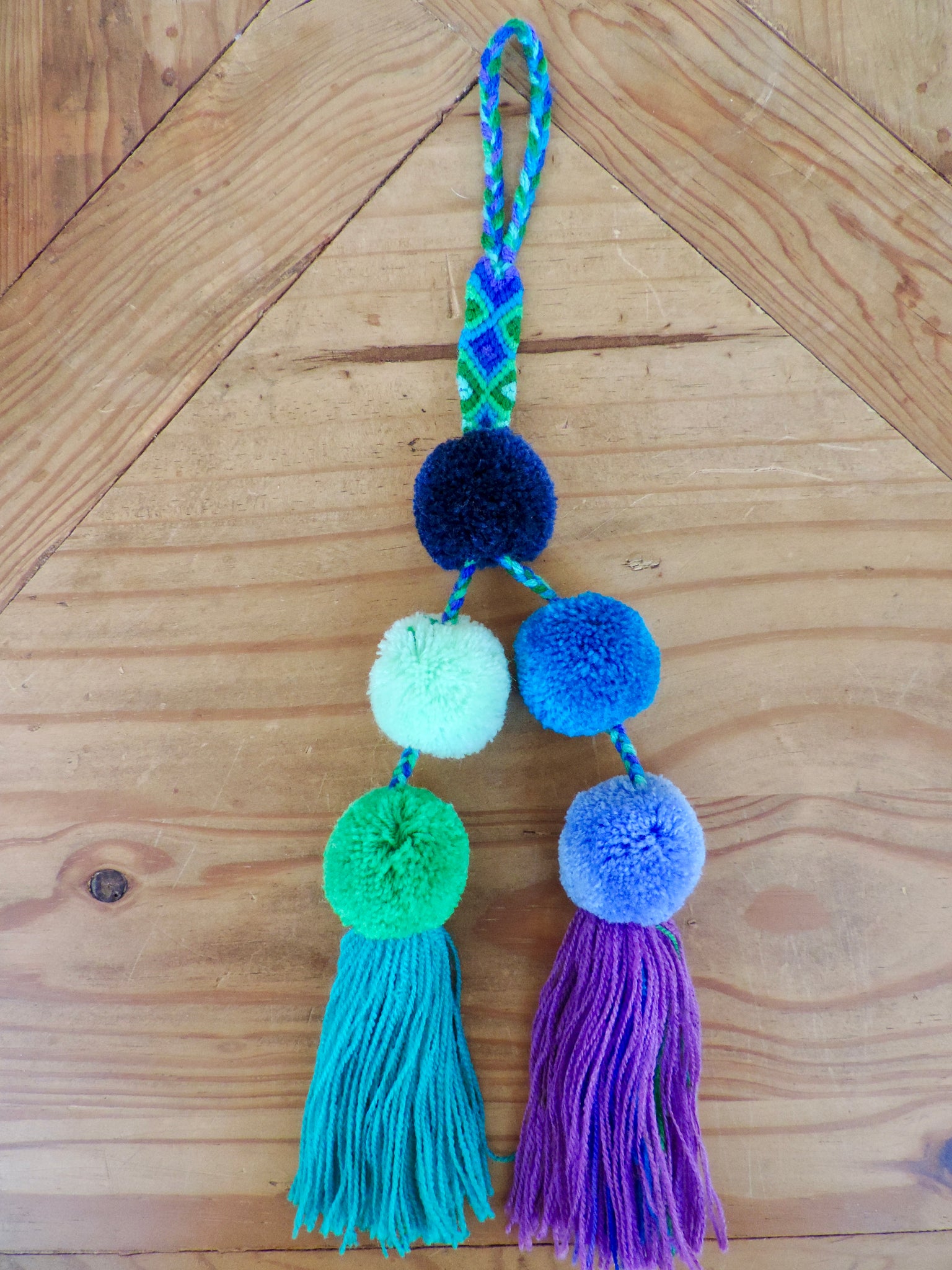 Pom-Pom Tassel No. 1915